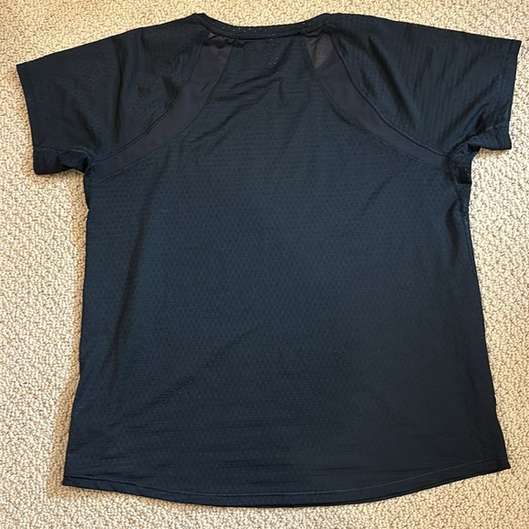 Athleta black mesh short sleeve workout top size small - Picture 2 of 3